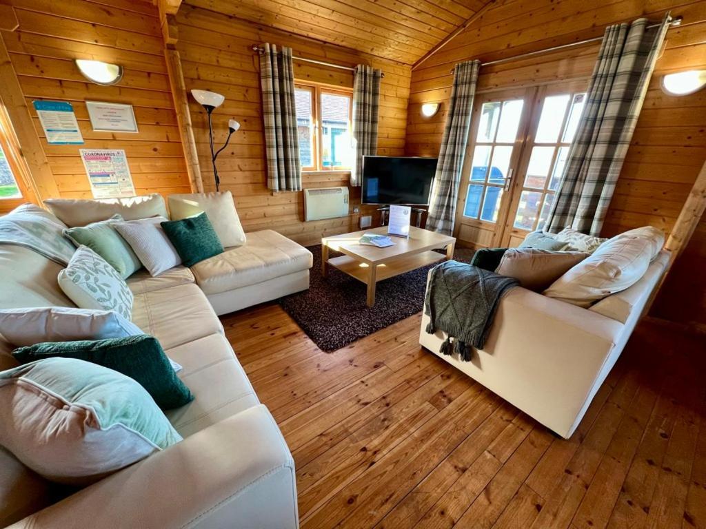 Reeds Lodge, Lake Pochard South Cerney Exterior foto